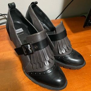 Bata pumps size 38 / 7.5 black and grey